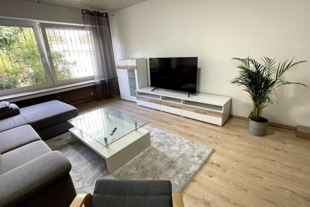 Apart70-Modern Design I Garden With Terrace I Smart Tv I Free Parking I Free Wifi Хам Екстериор снимка